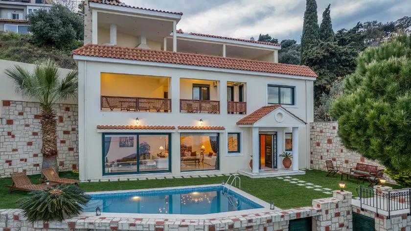 Vista Mare Villa by Estia - Image 1