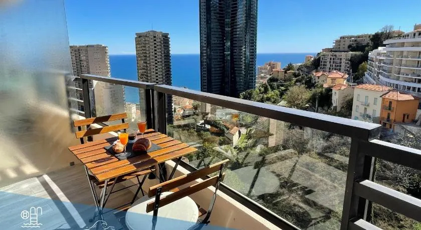 NEW Studio, piscine et vue mer • proche de Monaco - Image 1