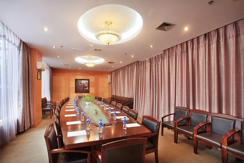 Xin Tian Le Hotel - Image 1