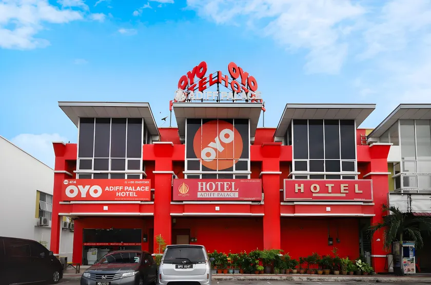 Super OYO 414 Adiff Palace Hotel - Image 1