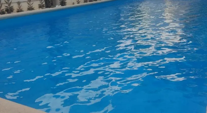 Villa S6 avec piscine, jardin et jacuzzi - Image 1
