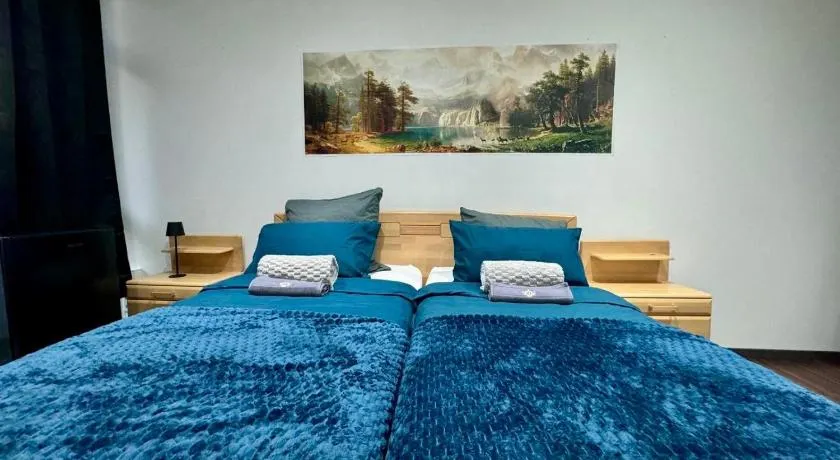 Candy Vibe Inn - Image 1