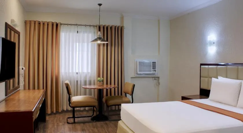 Rothman Hotel - Image 1