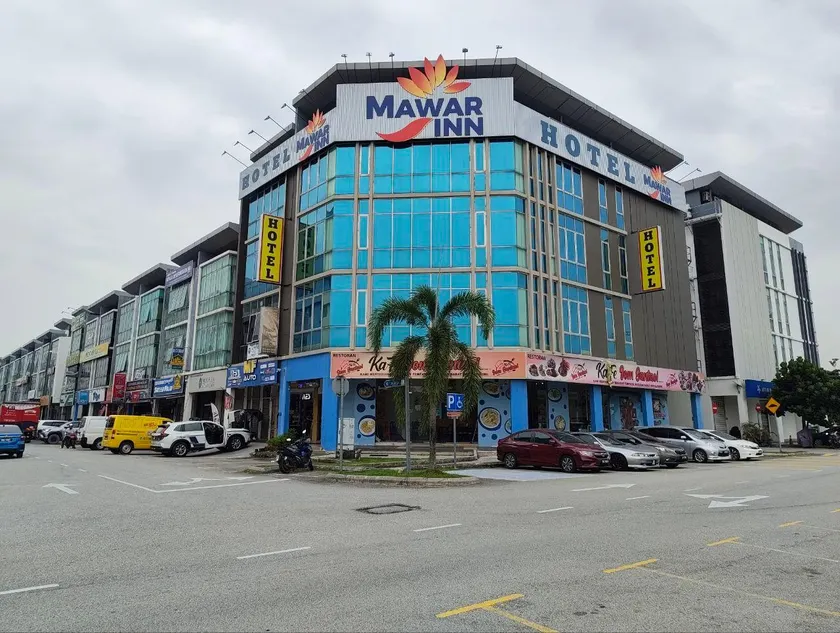 Hotel Mawar Inn - Image 1