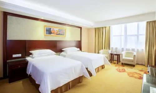 Vienna Hotel Huizhou Yanda Avenue - Image 1
