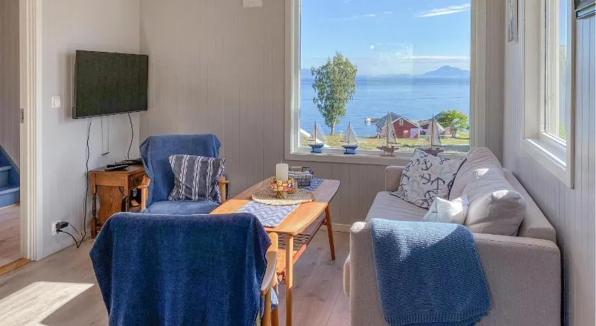 Gorgeous Home In Fiksdal With Wifi - Image 1
