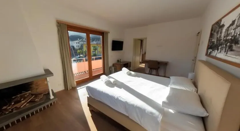 7Rooms - Image 1