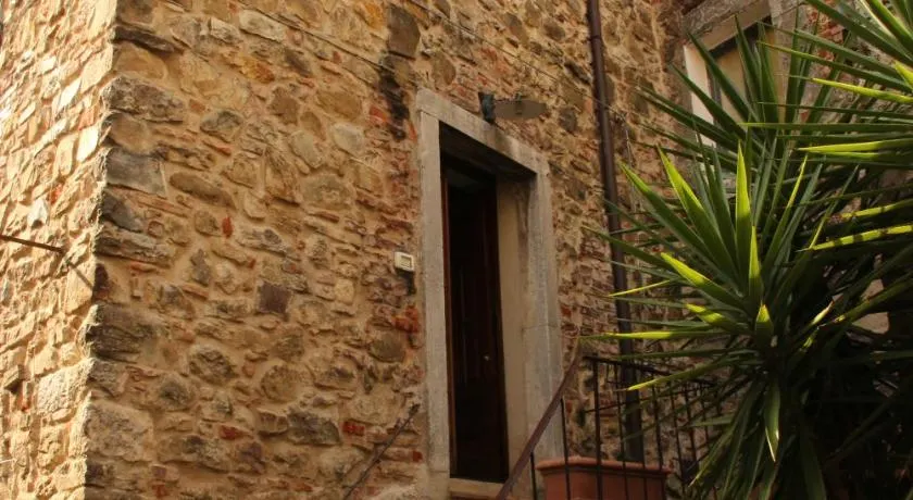 Trilocale nel centro storico - Image 1