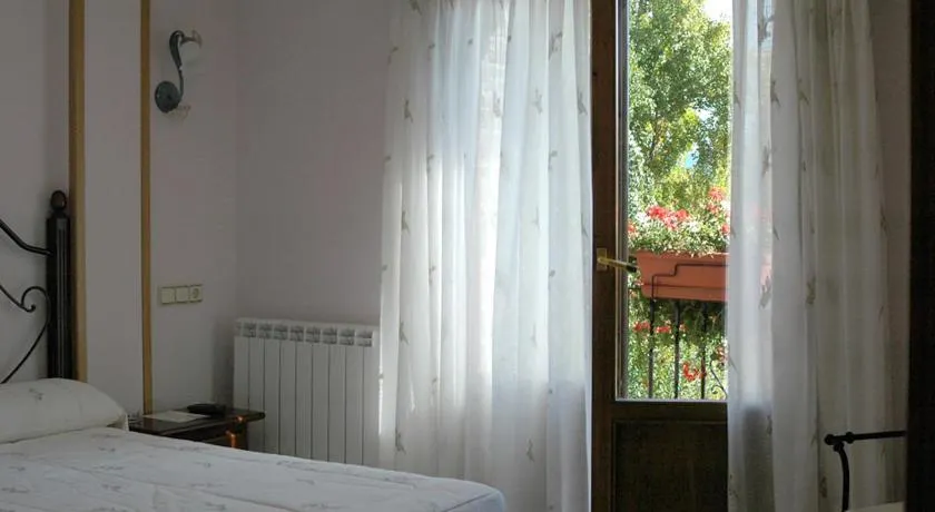 Hotel Restaurante Santa Elena - Image 1