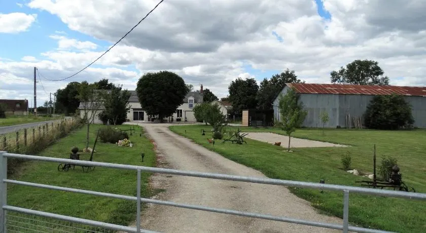 Aux Champs Des Châteaux - Image 1