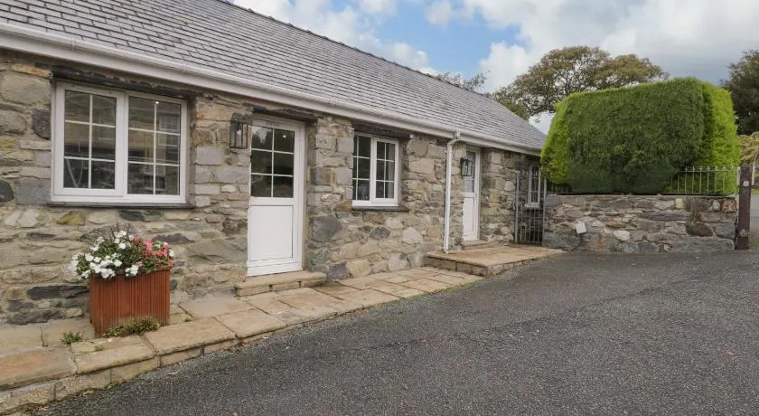 Bwythyn Yr Wyddfa - Image 1