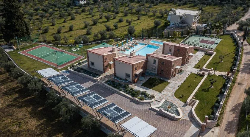 99 Luxury Exotic Villas - Image 1