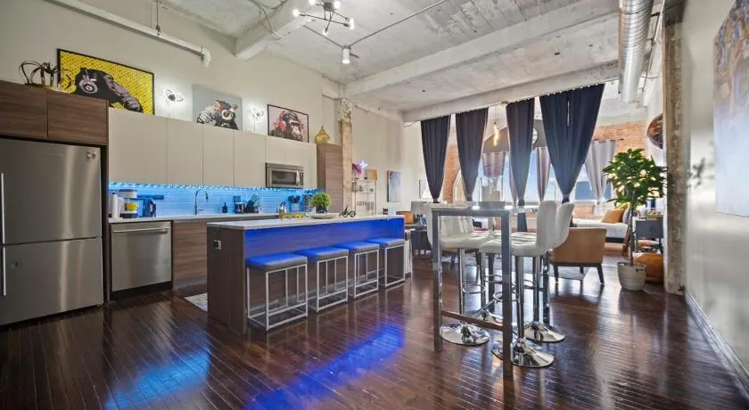 Downtown Penthouse close to Convention Center - Image 1