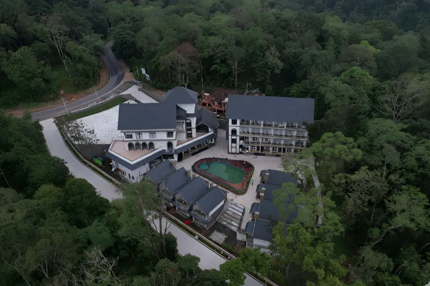 CherryLoft Luxury Resort - Image 1