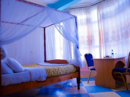 Stardom Hotel - Image 1