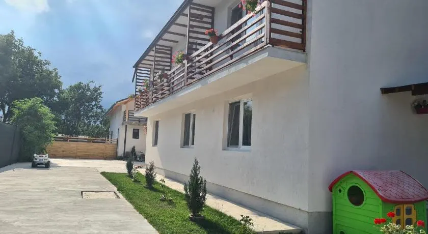 Luca's studio 2 ,Close to Therme Bucharest, Airport Otopeni - Image 1