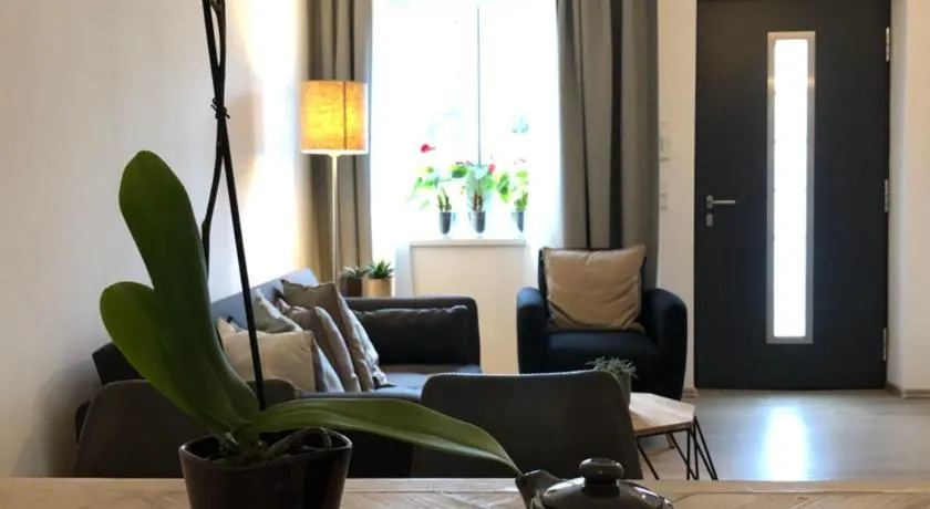 Dock 2 apartment - Image 1