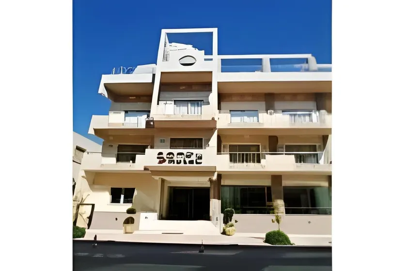 Comfy Boutique Hotel - Image 1
