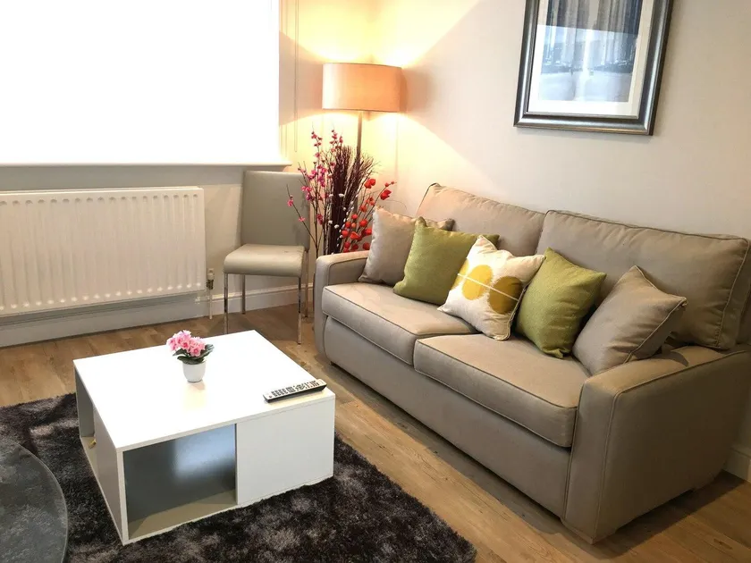 An ENTIRE 2bed + TV&WiFi Marston Oxford - Image 1
