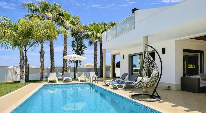 Praia - Private Pool - 10 Guests - Albufeira - Image 1