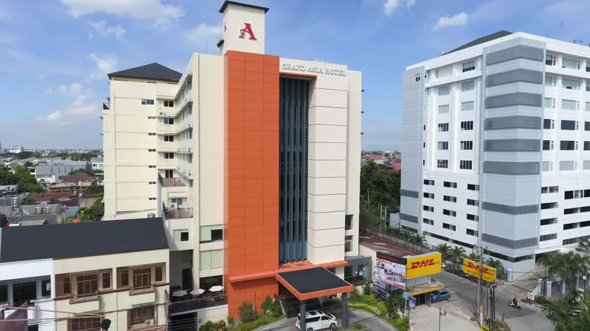 Grand Asia Hotel Makassar - Image 1