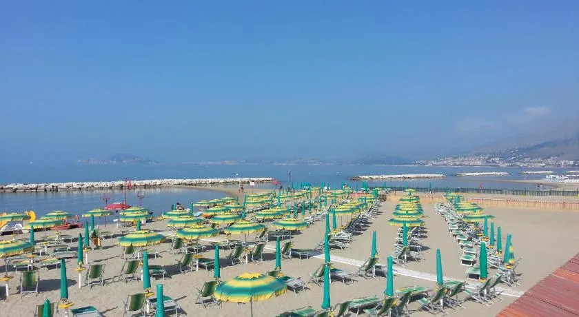 Guesthouse Holiday Formia beach - Image 1