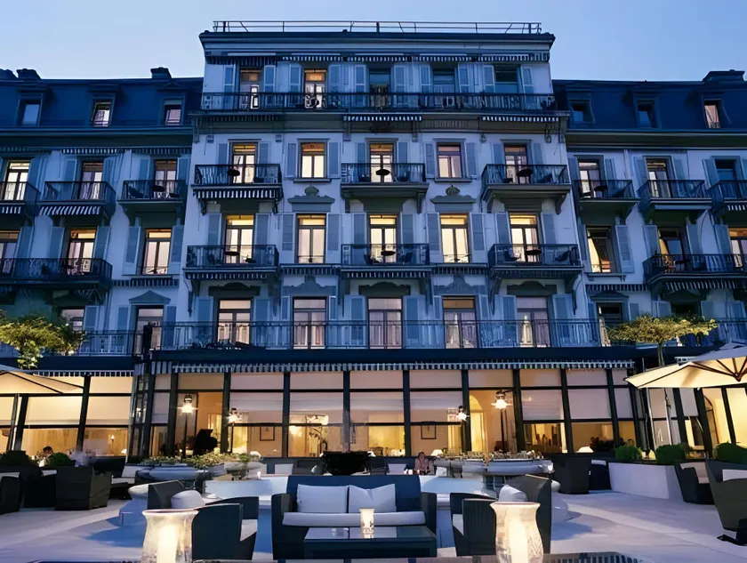 Hôtel Des Trois Couronnes & Spa - The Leading Hotels of the World - Image 1
