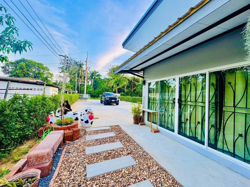 โศภิษฐ์ เฮาส์ Sopit House - Image 1