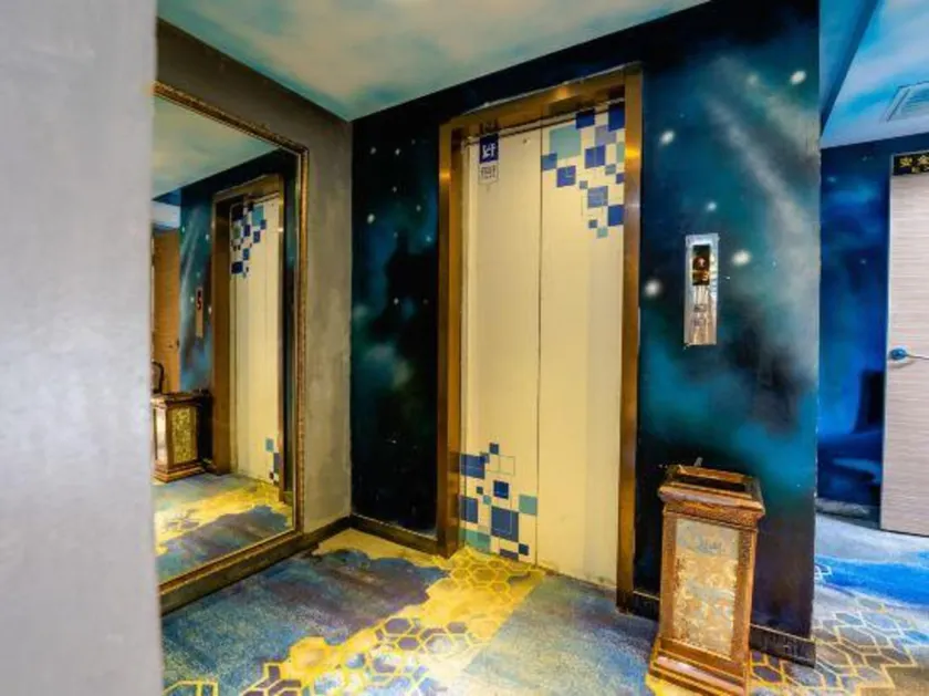 Lihu City Hotel - Image 1