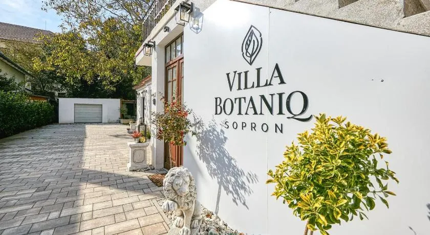 Villa Botaniq - Image 1