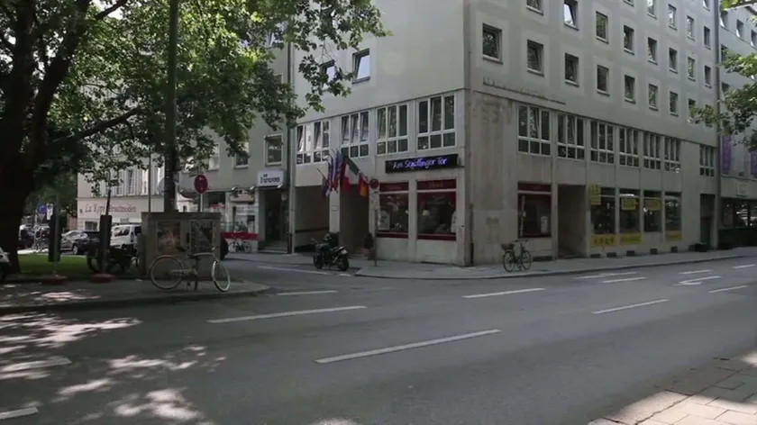 Hotel Sendlinger Tor - Image 1