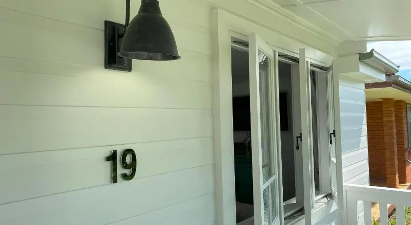 19 Newry St - Image 1