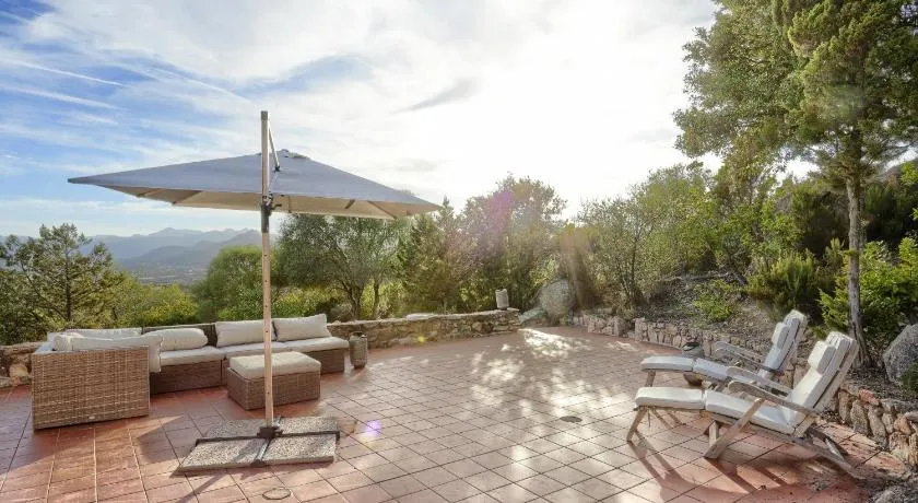 VILLA FOX: dit smukke sommerhus kun 850 m fra privat strand! - Image 1