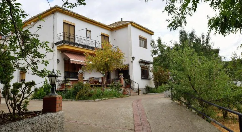 tuGuest Hortichuela House - Image 1