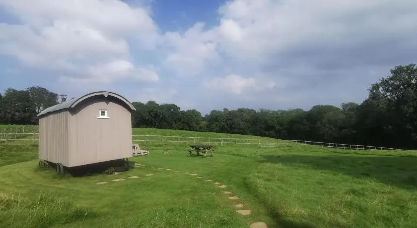 Molly Dishwasher Shepherds Hut - Image 1