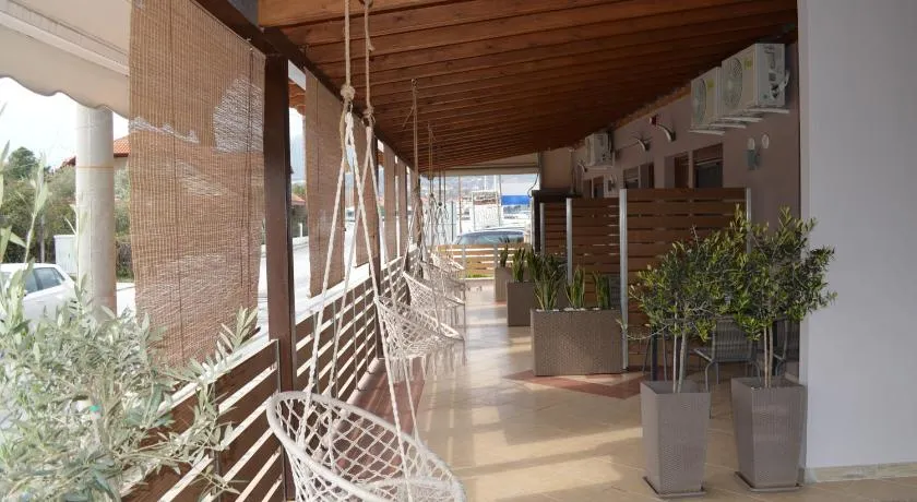 Evgenia & Zoe Apartments - Image 1