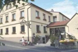 Hotel zur Linde - Image 1