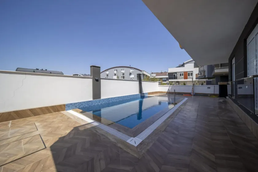 Charming Apartment with Pool in Muratpasa Antalya - Image 1
