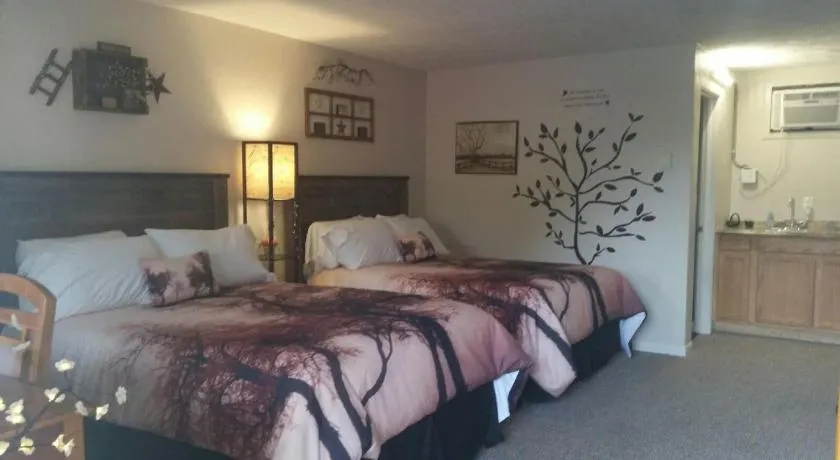 Oakland Motel - Image 1