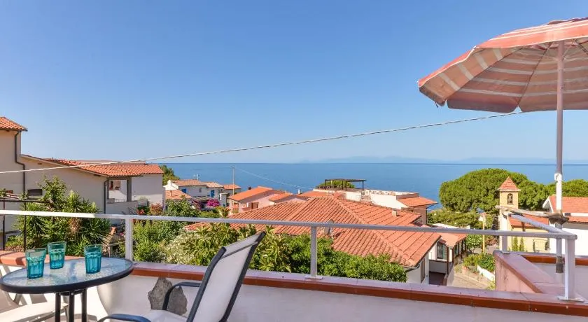 Appartamento con vista mare Chiessi - Image 1