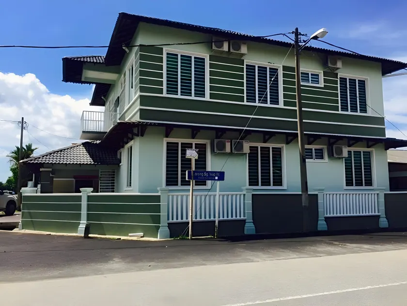 Villasuri Homestay - Image 1