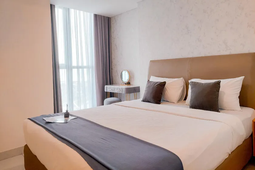 Best Location 1BR at Gold Coast PIK By Travelio - Image 1