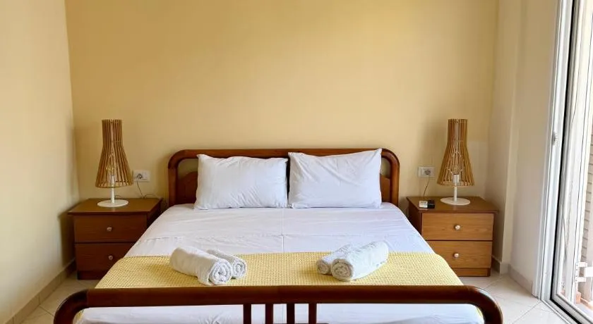 Mihasi Apartments - Image 1