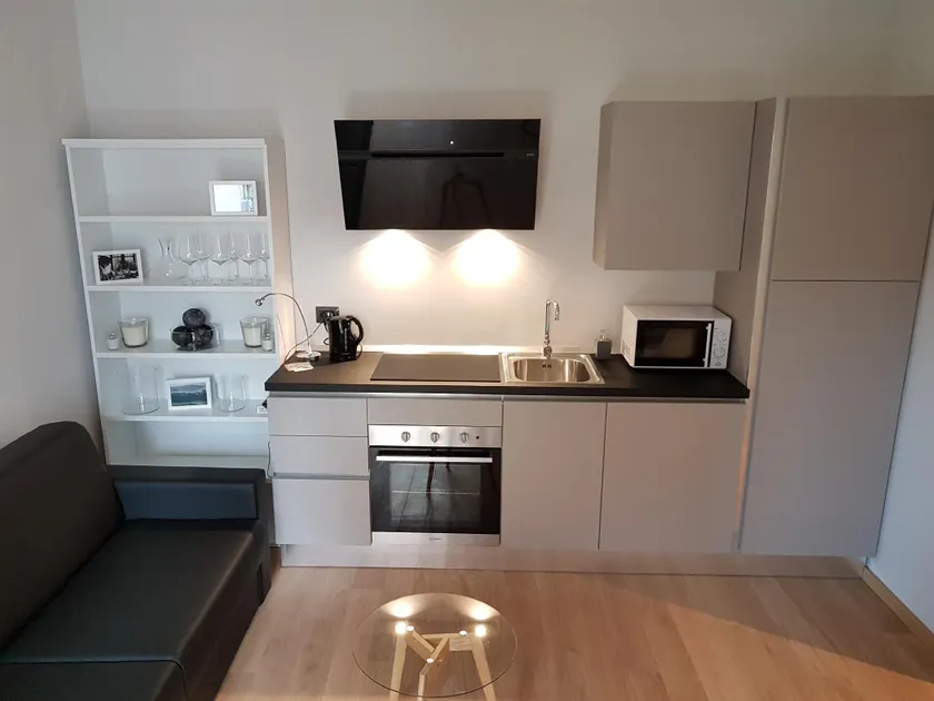 2-Bedroom Apartment in Alba with Free Parking and Air Conditioning - Image 1