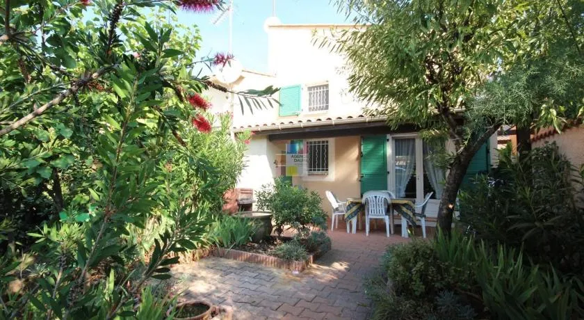 Villa Plein Sud Semi Climatisee- 4 Couchages, En Residence Les Ondines Avec Piscine Commune, 500 M De La Mer Lrond28 - Image 1