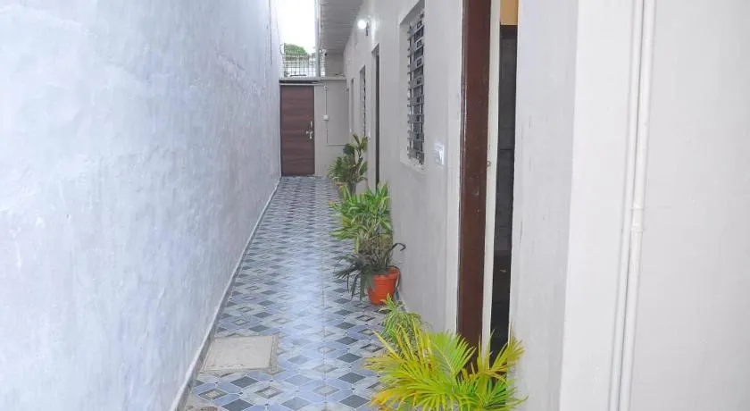 Ayodhya Guest House - Image 1
