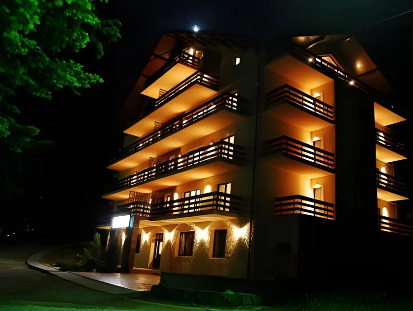 Hotel Regal - Image 1