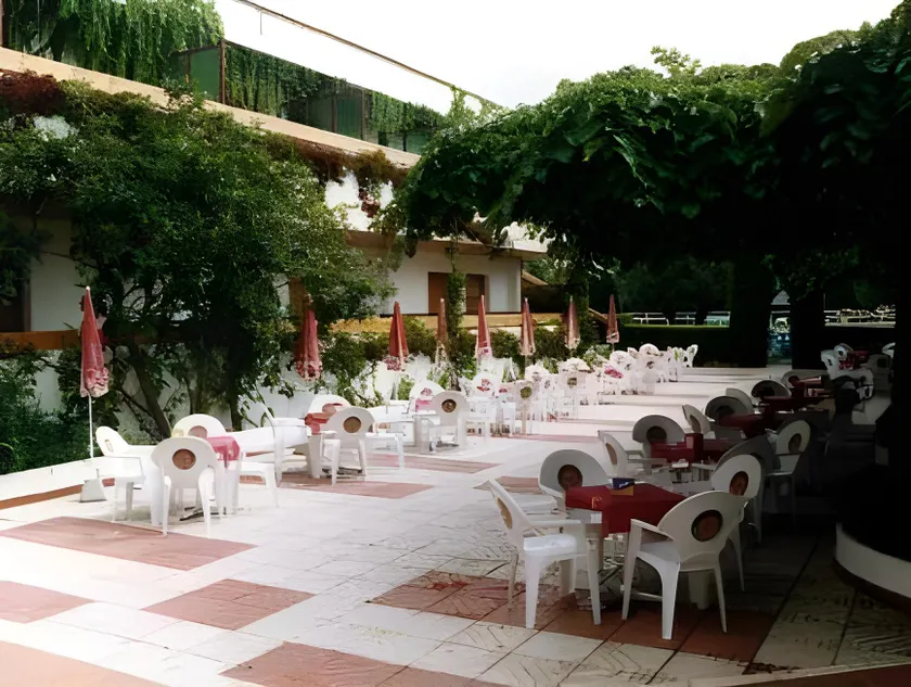 Hotel Valjunco - Image 1