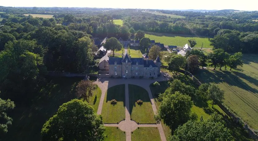 Château de Cadouzan - Image 1