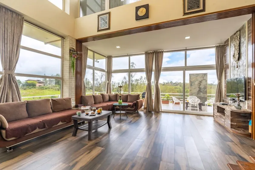 Luxurious Villa in Panchgani with Pool & Indoor Games - Image 1
